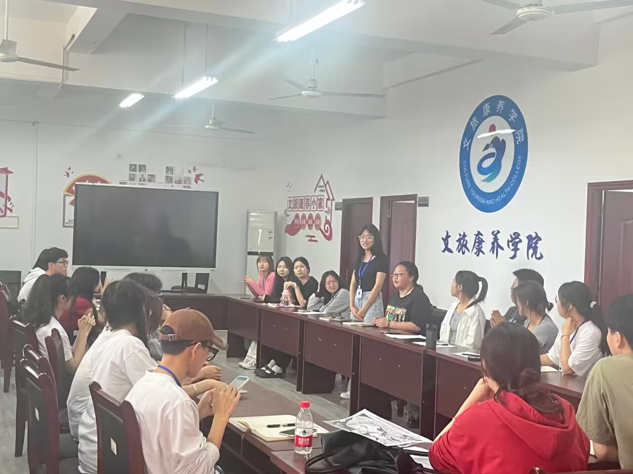 学生会干部换届调研.jpg