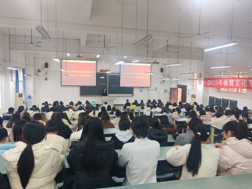 1“准点家政”宣讲会现场~1.jpg